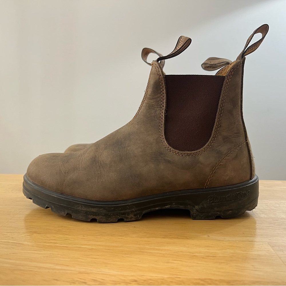 Blundstone Chelsea Boots in Rustic Brown Leather